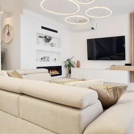 1 With Hot Tub, Sauna And Sea View Kozino